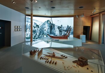 Sguardo sulla mostra «La Groenlandia nel 1912» | © Schweizerisches Nationalmuseum / Musée national suisse / Museo nazionale svizzero / Swiss National Museum