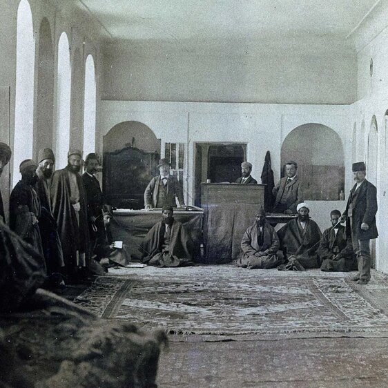 Blick in die Niederlassung der Firma Ziegler in Sultanabad, 188oer-Jahre.