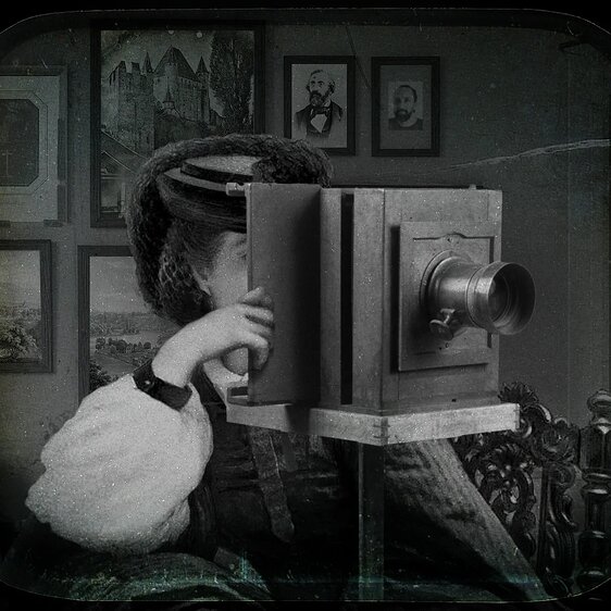 Franziska Möllinger nutze als erste Frau Daguerreotypien als Druckvorlagen. Illustration von Marco Heer.