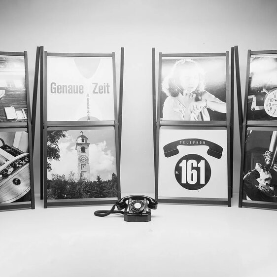 Werbung für den Telefondienst "genaue Zeit" mit der Nummer 161.