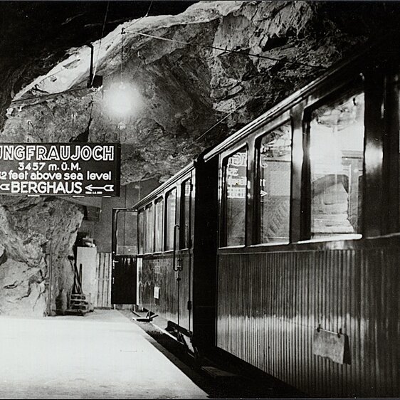 Die Station Jungfraujoch - bis heute die höchstgelegene Bahnstation Europas. | © ETH-Bibliothek Zürich, Bildarchiv