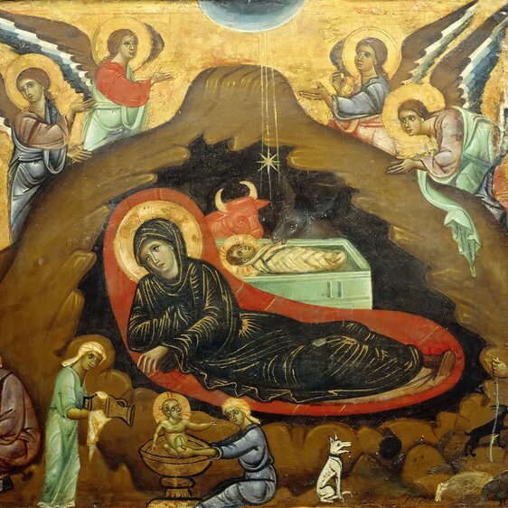 In dieser mittelalterlichen Darstellung aus Italien liegt die Heilige Familie in einer Höhle, umgeben von Engeln und Hirten. Teil des Altaraufsatz von Badia Ardenga, gemalt von Guido da Siena, um 1270.