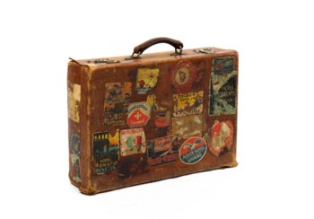 A suitcase full of destinations | © @ Museum of Communication, Bern, Tur_0163 https://creativecommons.org/licenses/by-sa/4.0/
